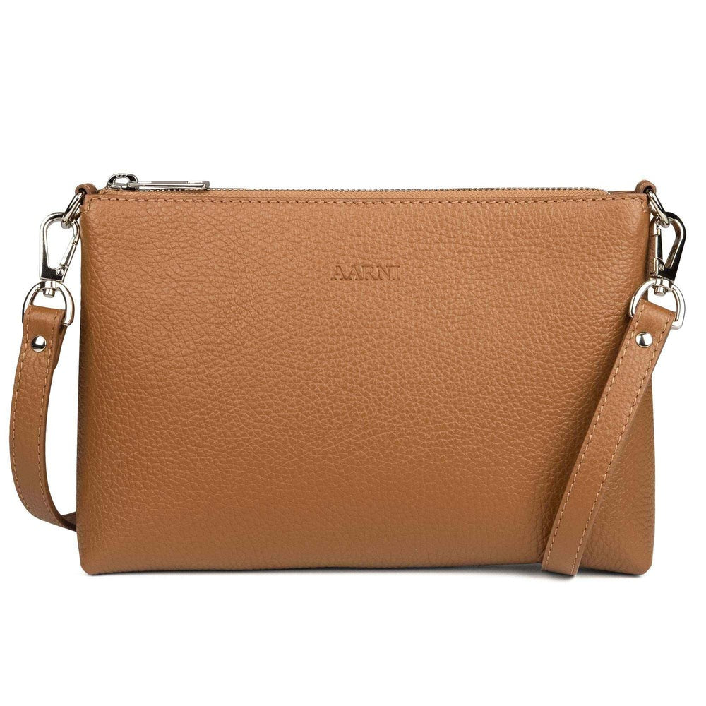 Aarni Aava Pouch-laukku konjakki